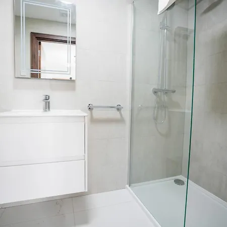 Lägenhet Ocean Breeze 3 Ensuite Bedroom Lower House With Games Ballyshannon